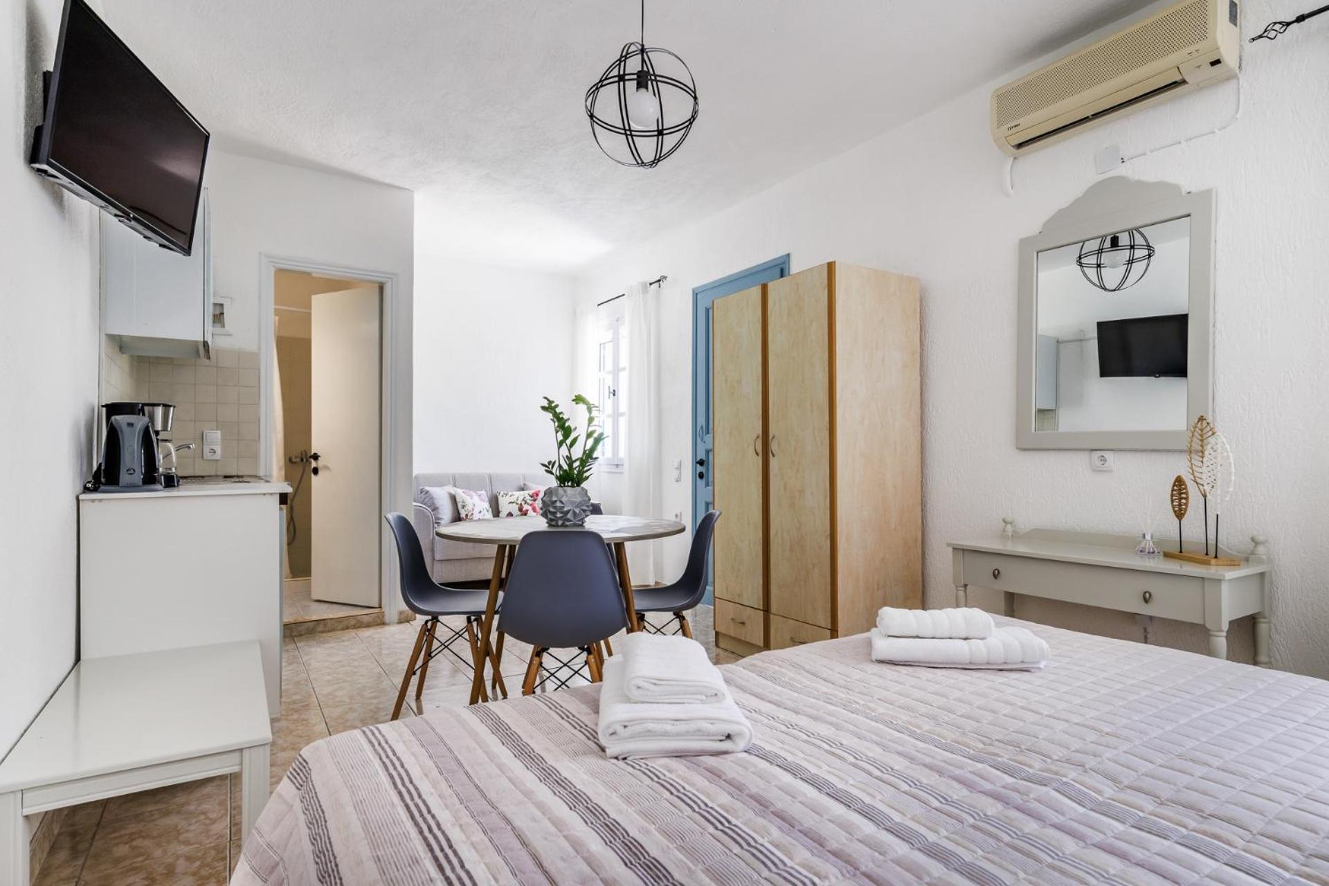 Aelia Apartment *
