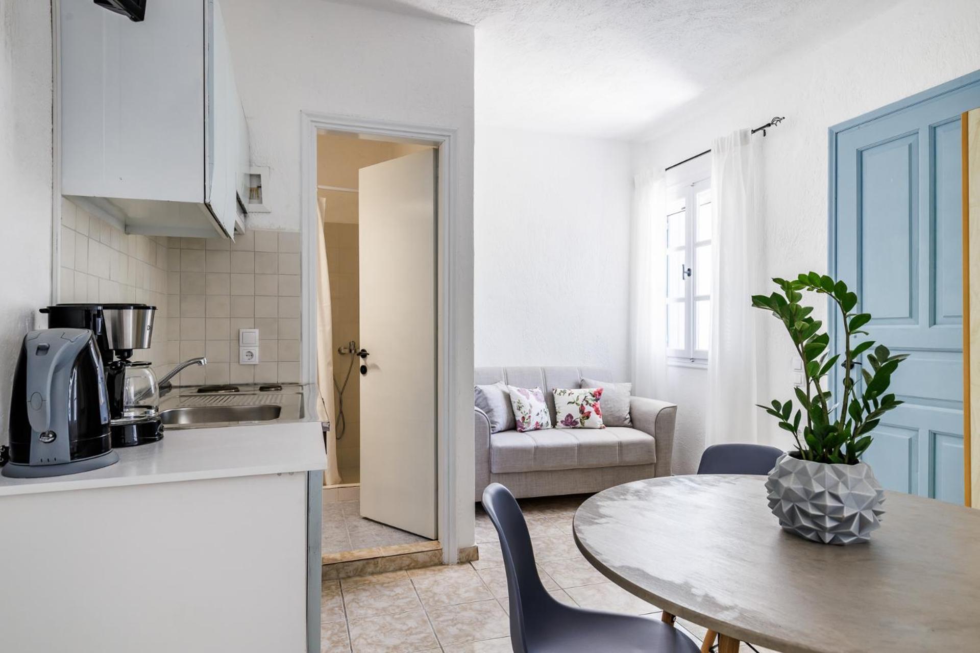 Aelia Apartment *
